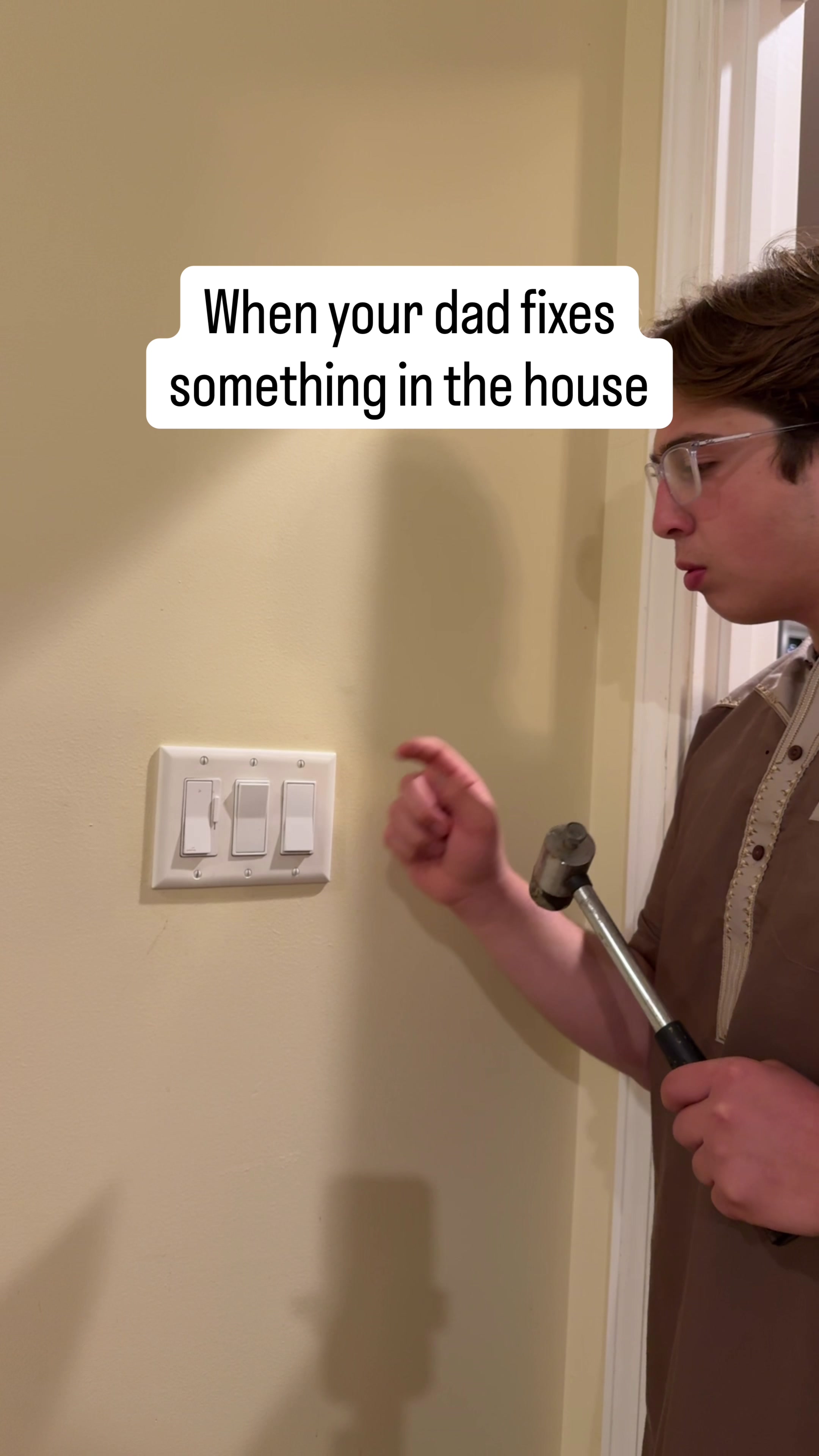 @adoolie_