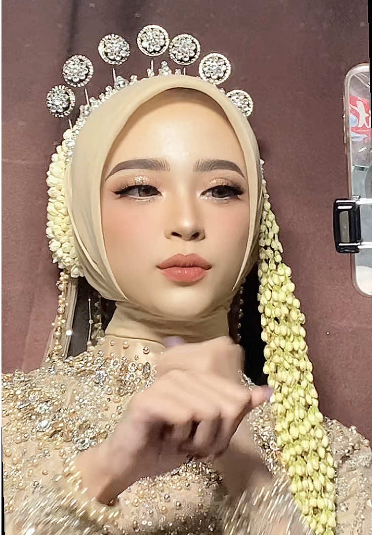 @byfarahdhiya 🫧