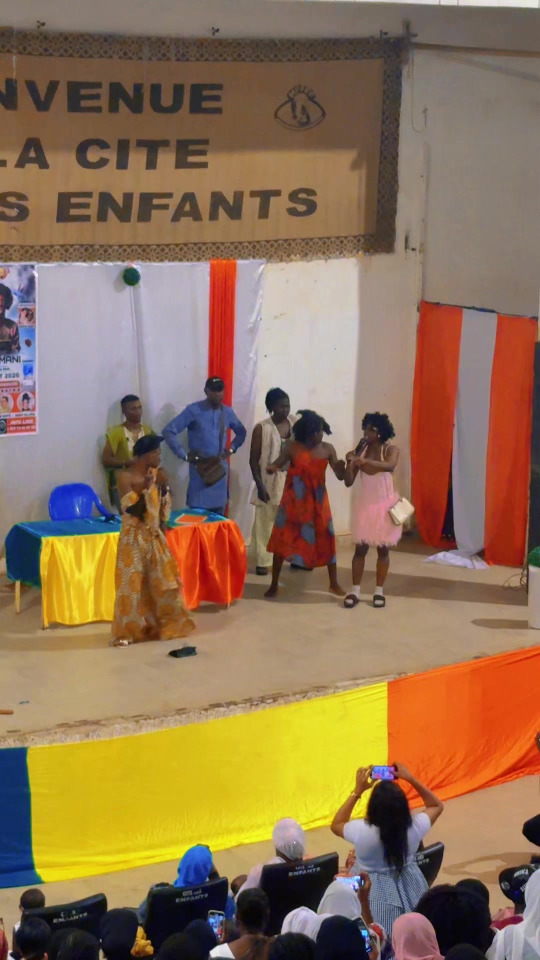 @Ayouba communication