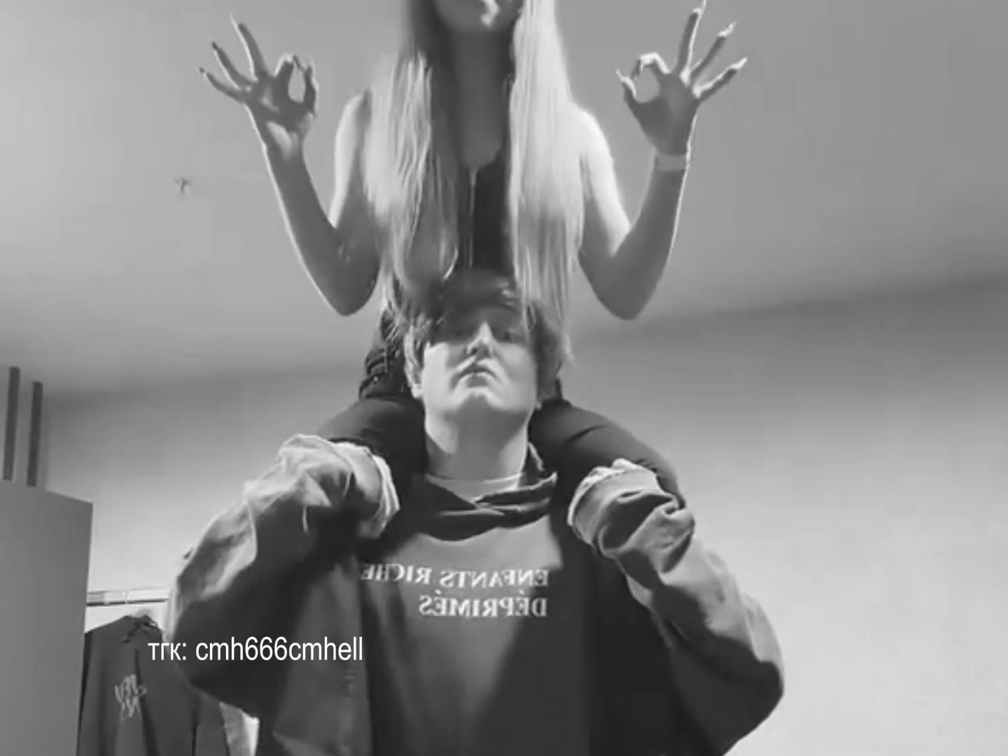 @𝐩𝐢𝐤𝐊𝐤$𝐞𝐋