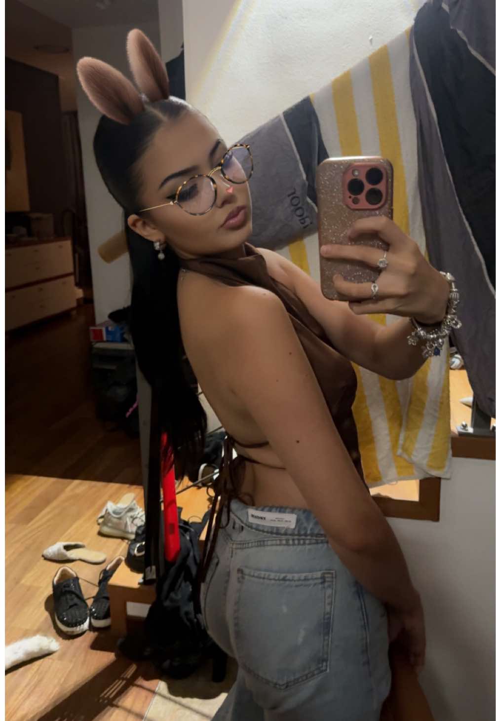 @𝐿𝑒𝑜𝓃𝒶