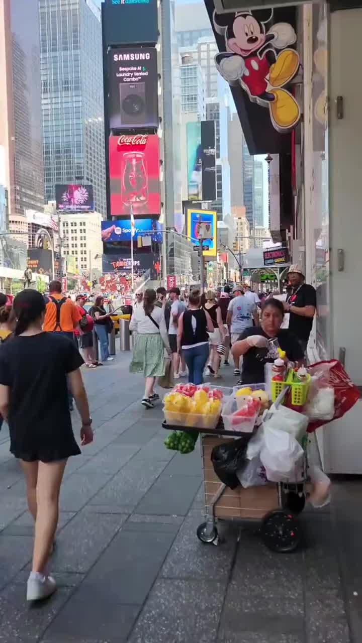 @Yᴏᴜʀ Mᴀᴅɴᴇss