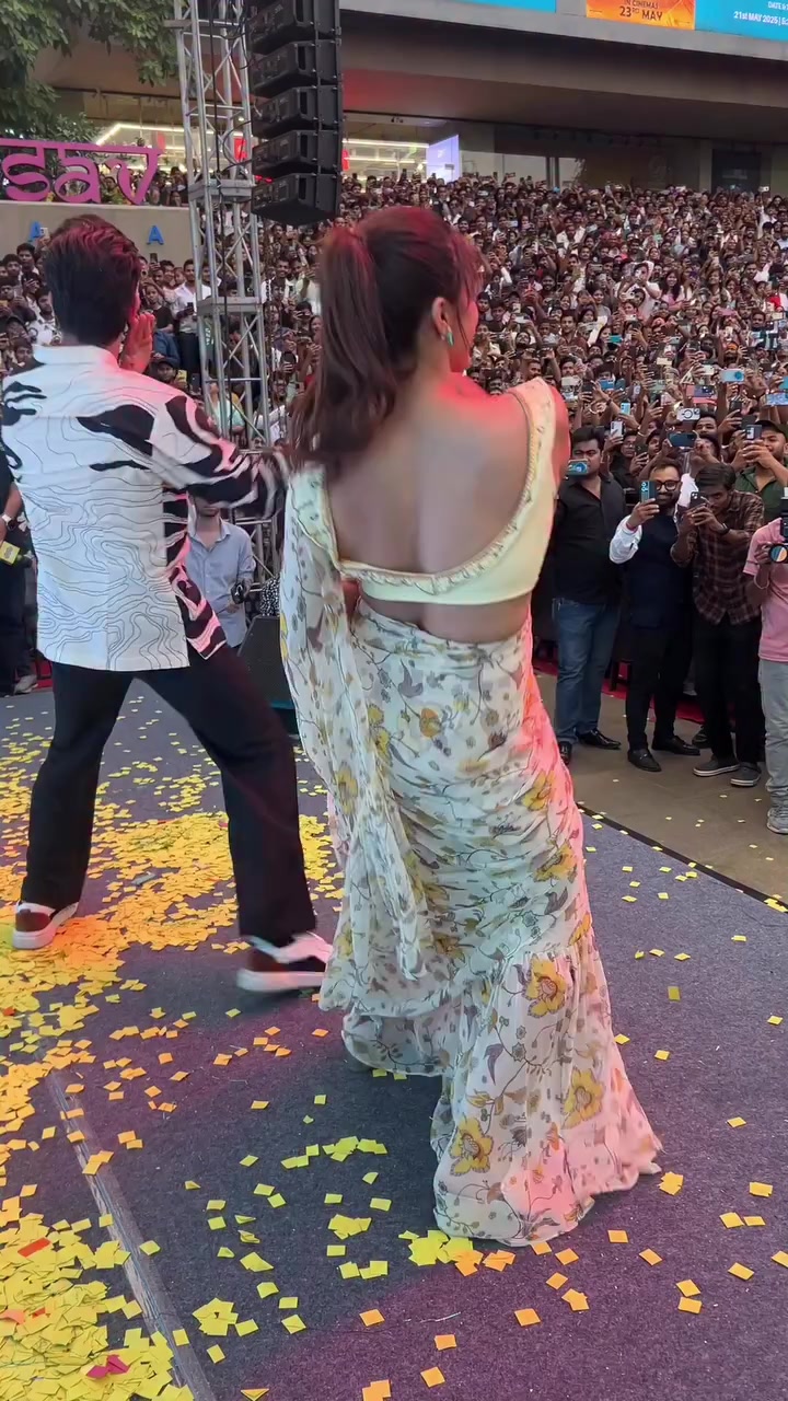 @Rakul preet