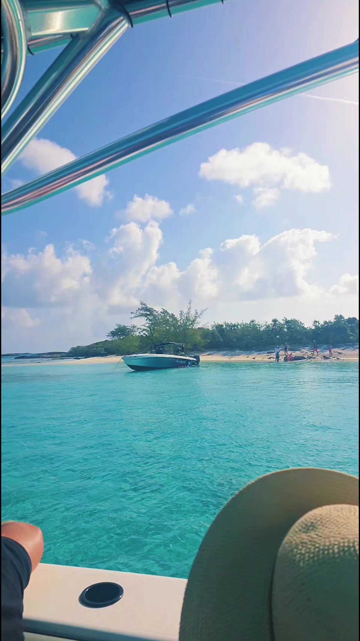 @Đonalēē..IslandŁife 🏝