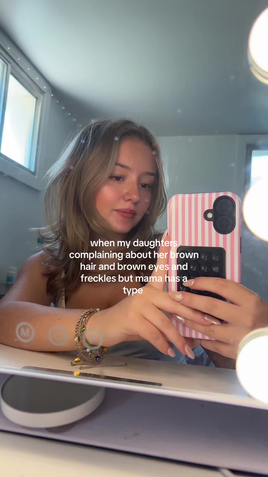 @chloe
