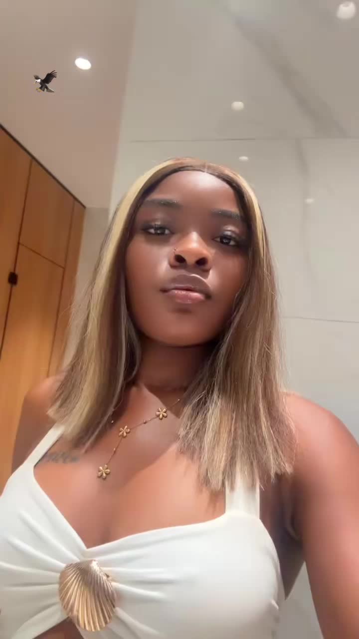 @Christevie mombongo💎