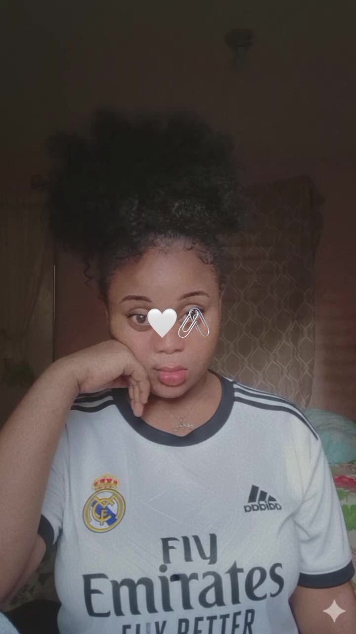 @Laurie Madrid⚽🏆🦋