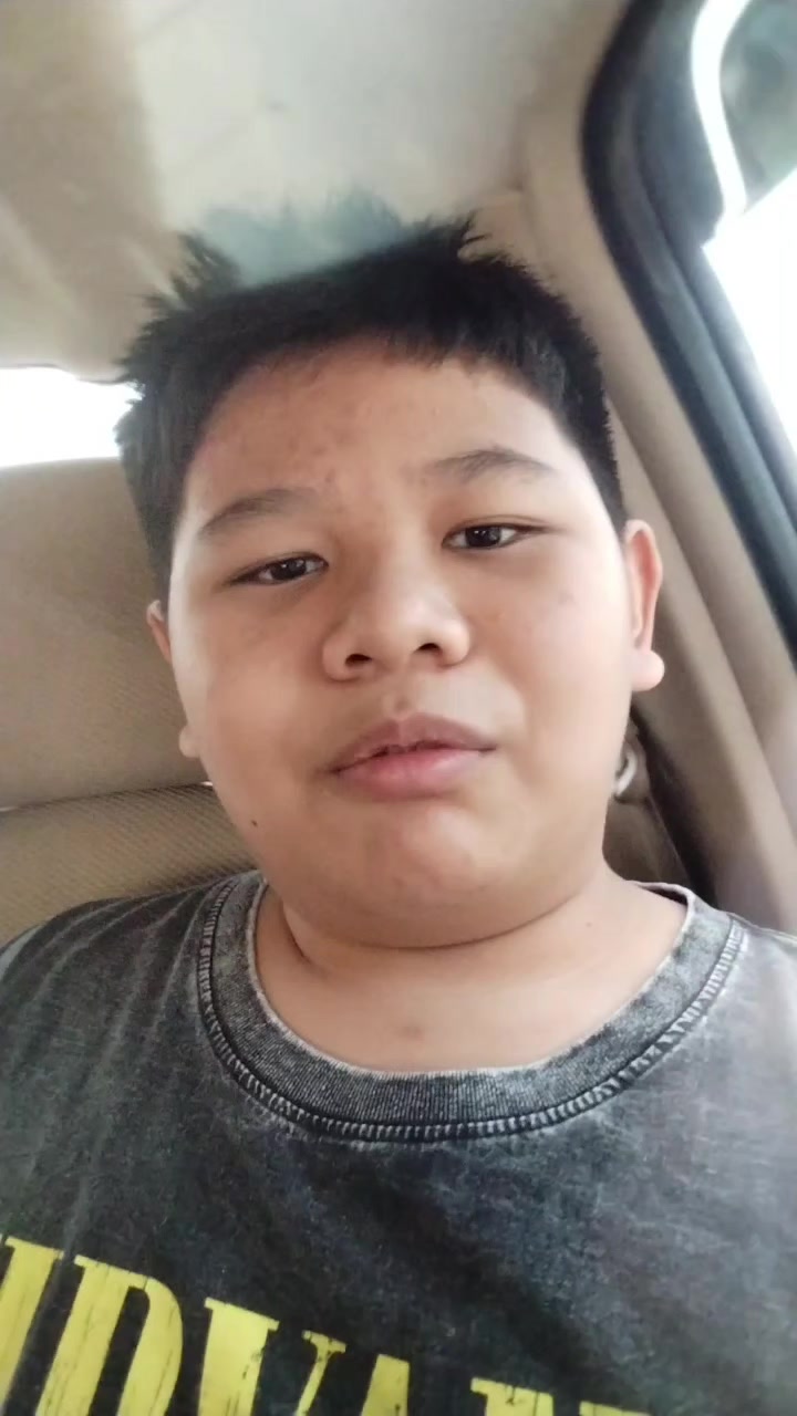 @วัชรากร เกษมสุข (โฟล์ค)