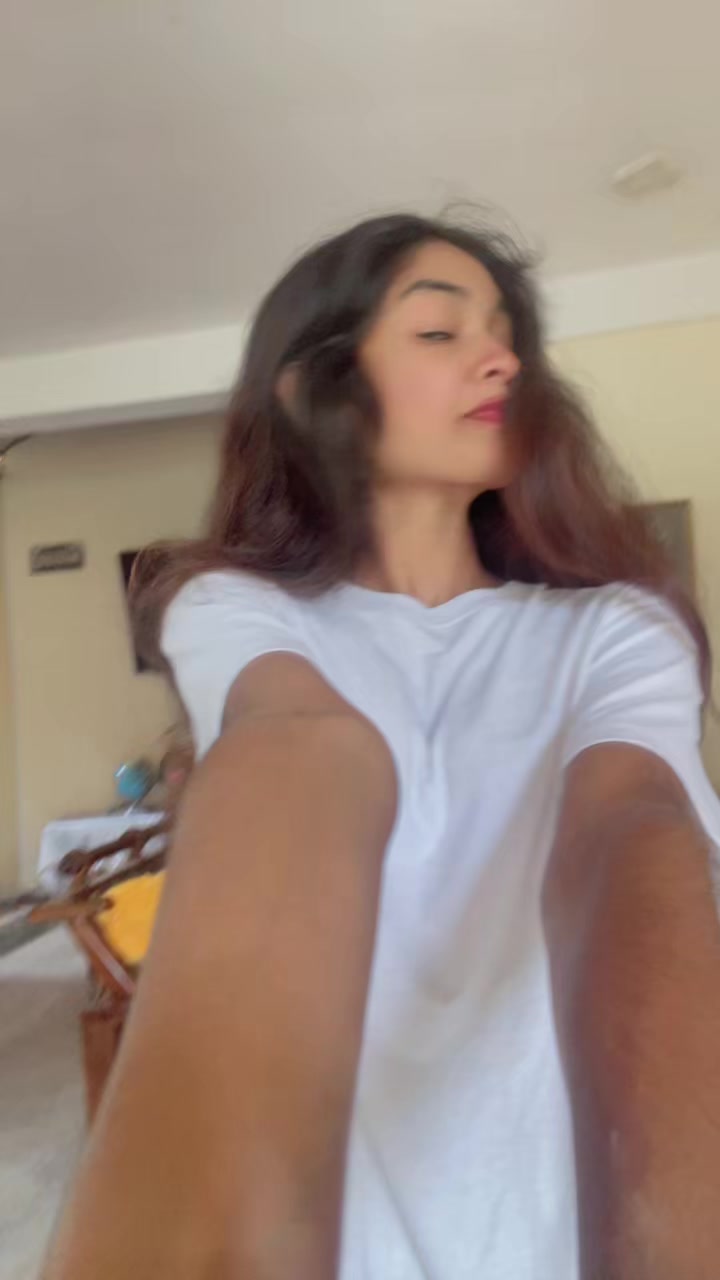 @"𝓐𝓫𝓱𝓲 𝓰𝓲𝓻𝓵 🎀🤍"