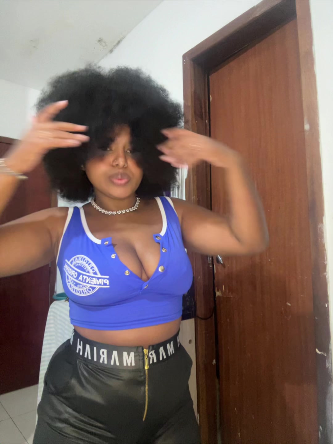@hellenfigueira