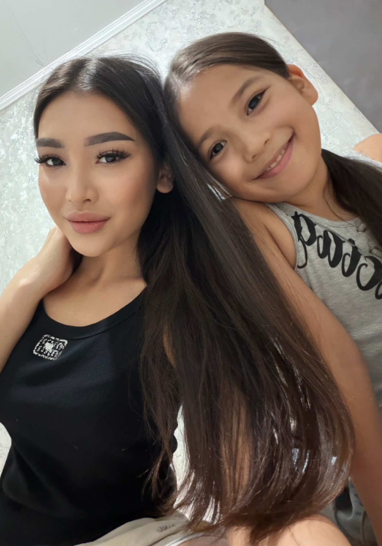 @_itsademi