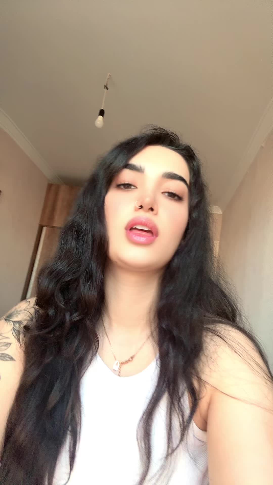 @Melika Nazari310