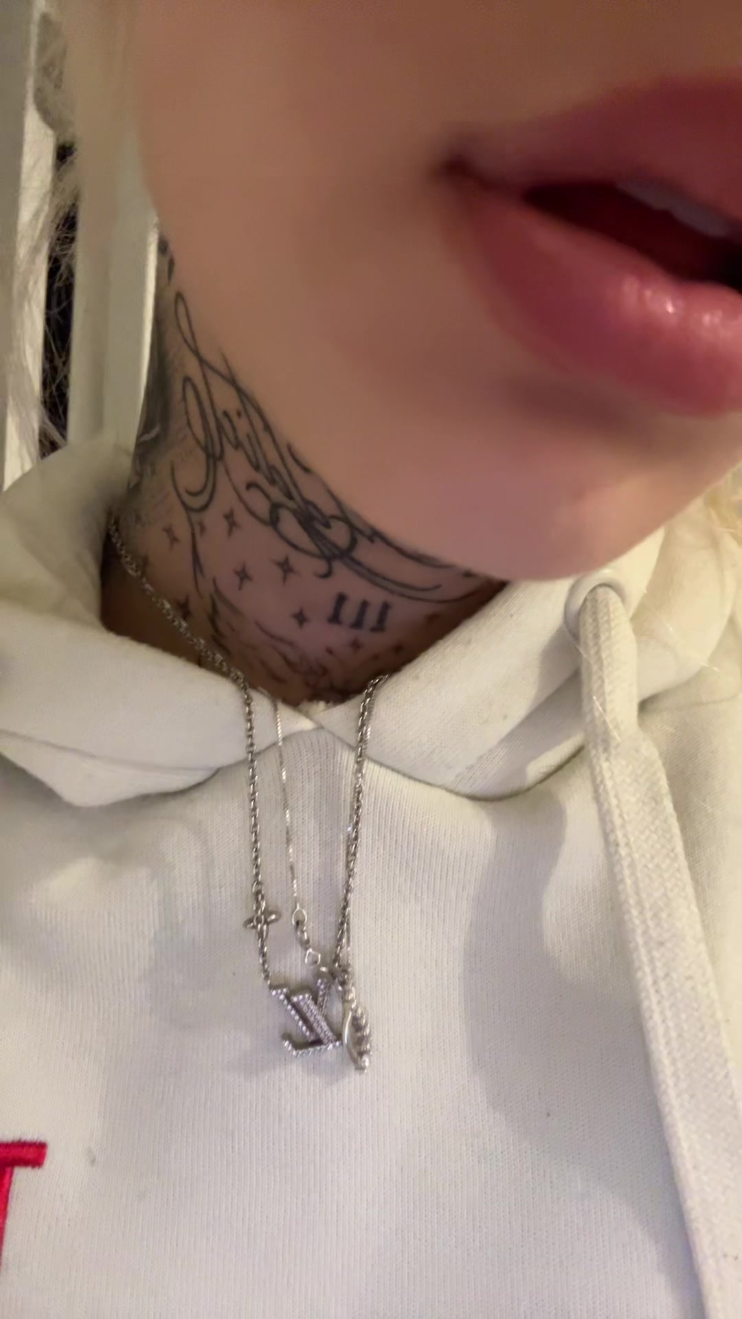 @Lilyrrrose