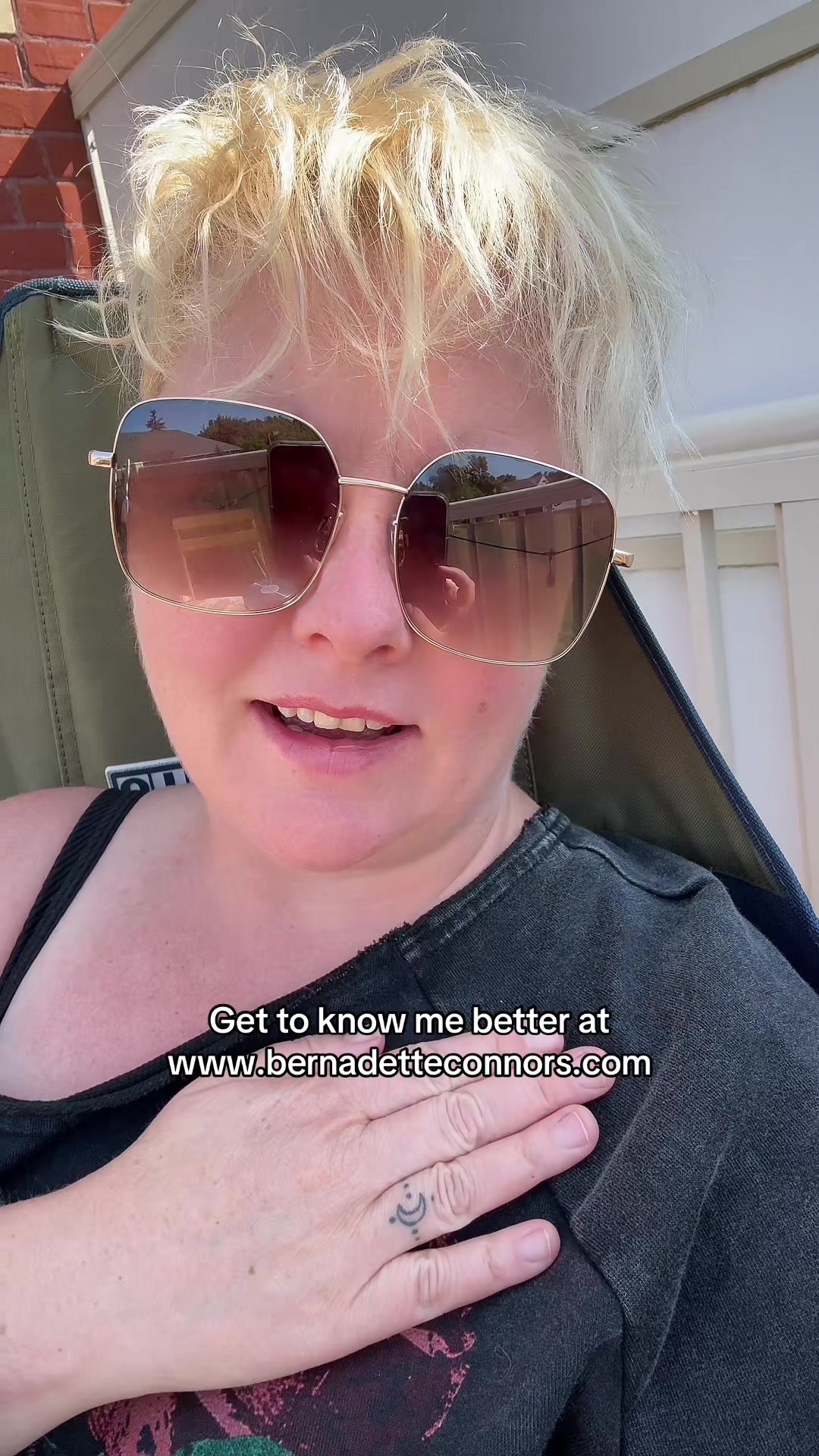 @🇨🇦 Bernadette Connors