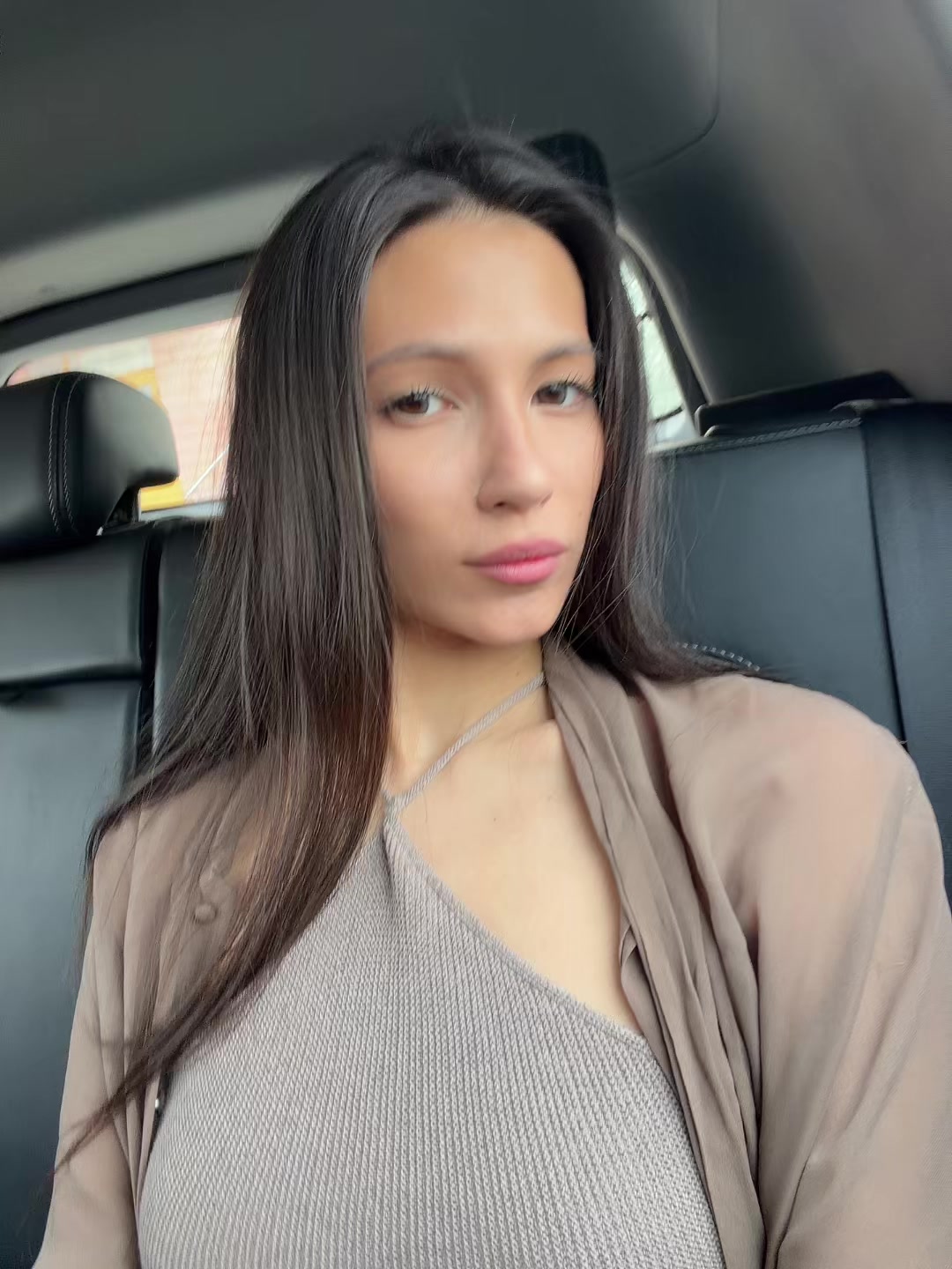 @dinara