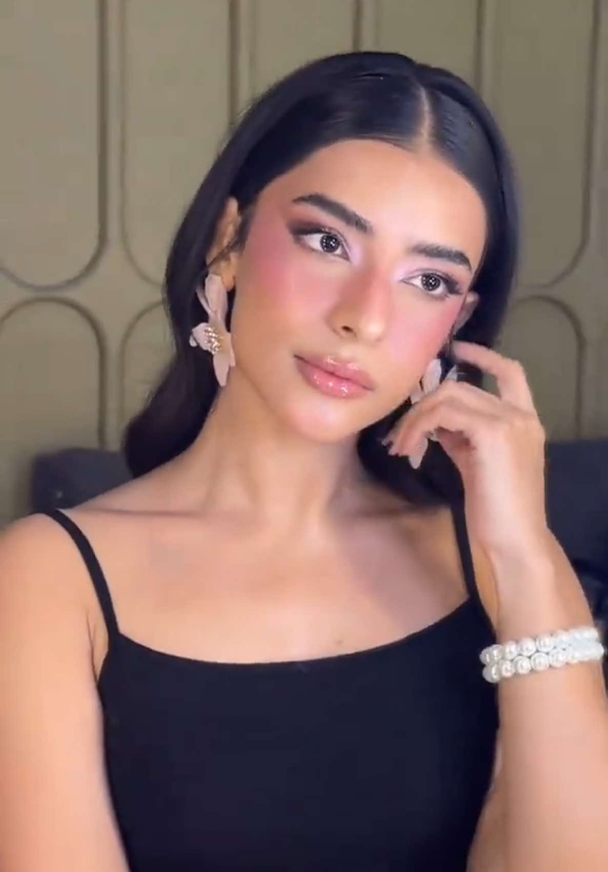 @Makeup by zeeshu