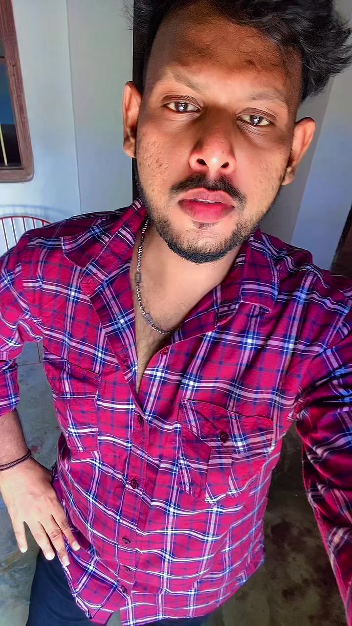 @𝐀𝐬𝐡𝐟𝐚𝐪👑