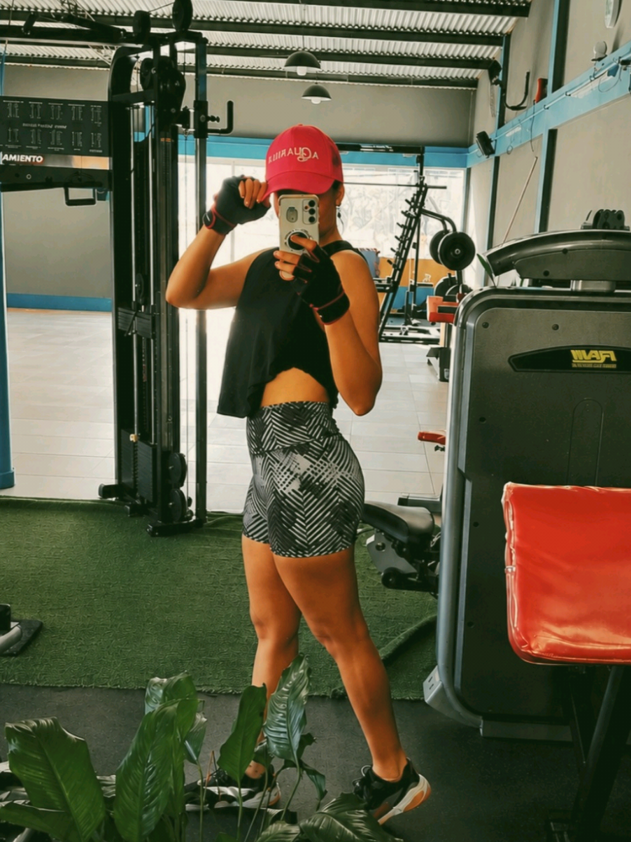 @Antonella 🦉