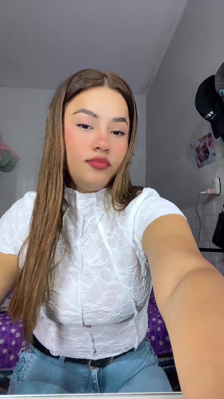 @🧚🏼🤎