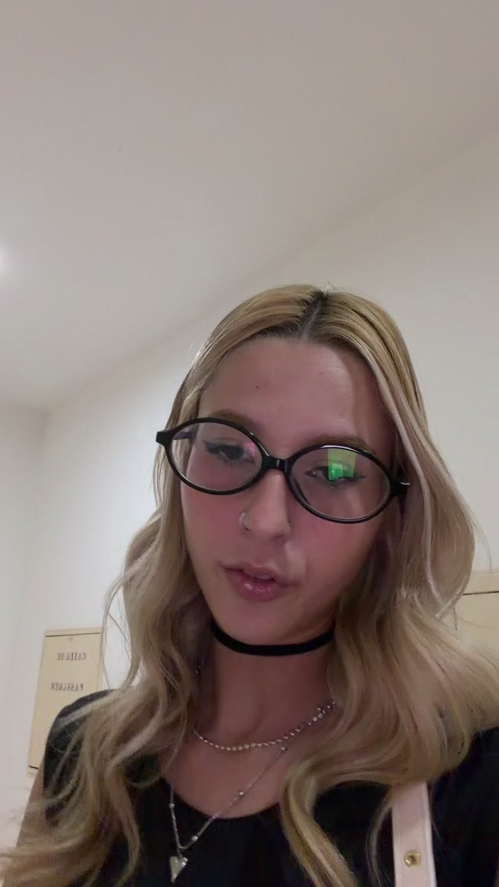 @Bibi