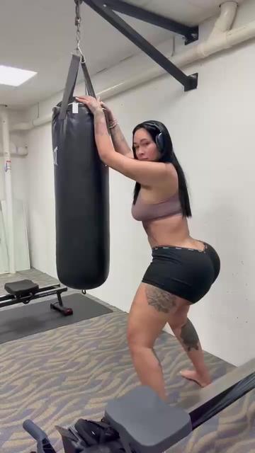 @Tribes of curvy women