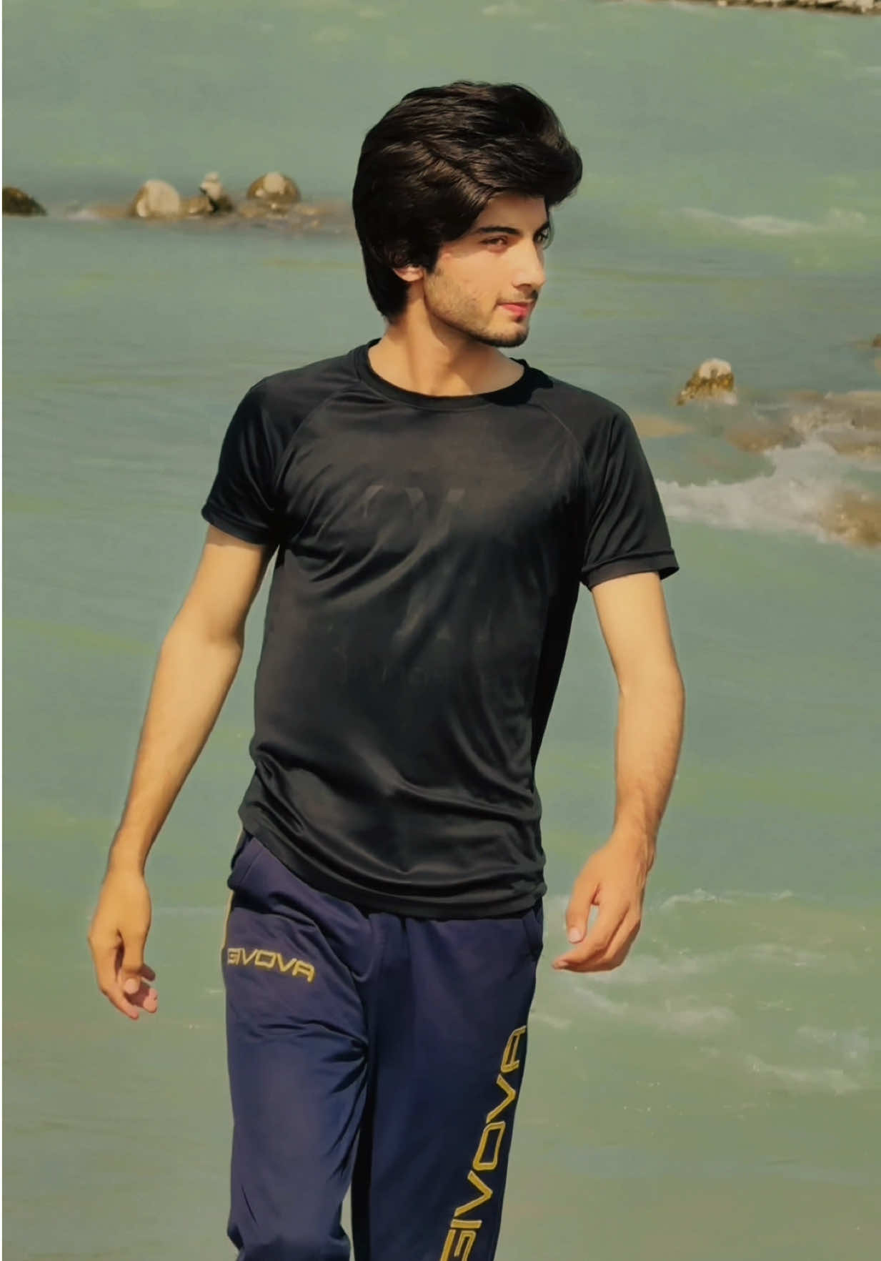 @Shahid_loyal2