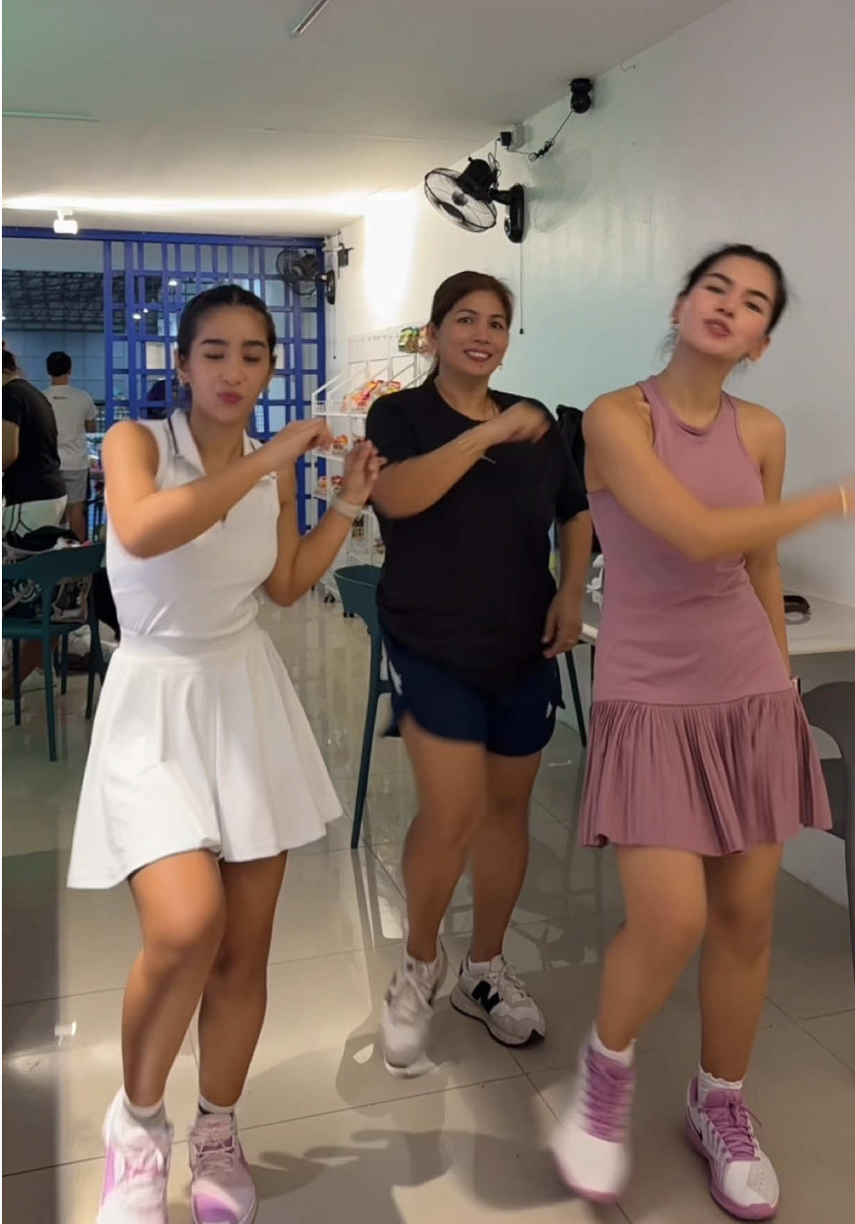 @San Pedro Twins