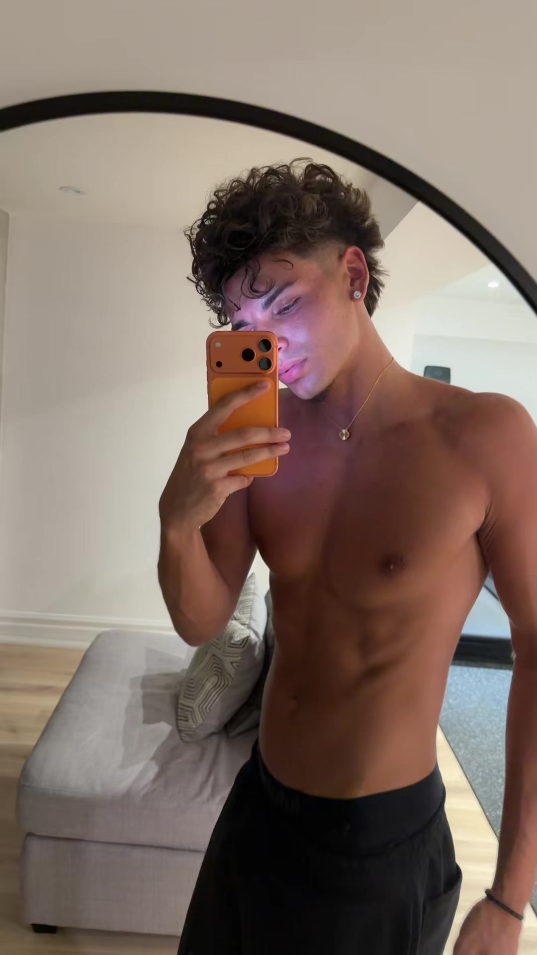 @chris.nikoo