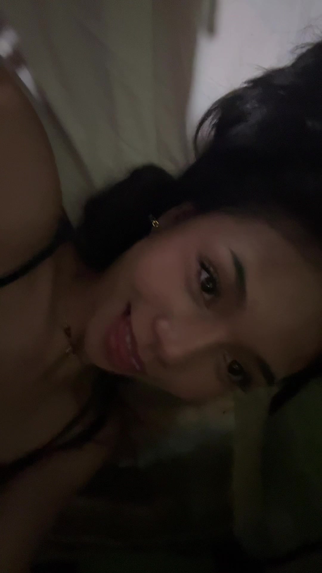 @blueee