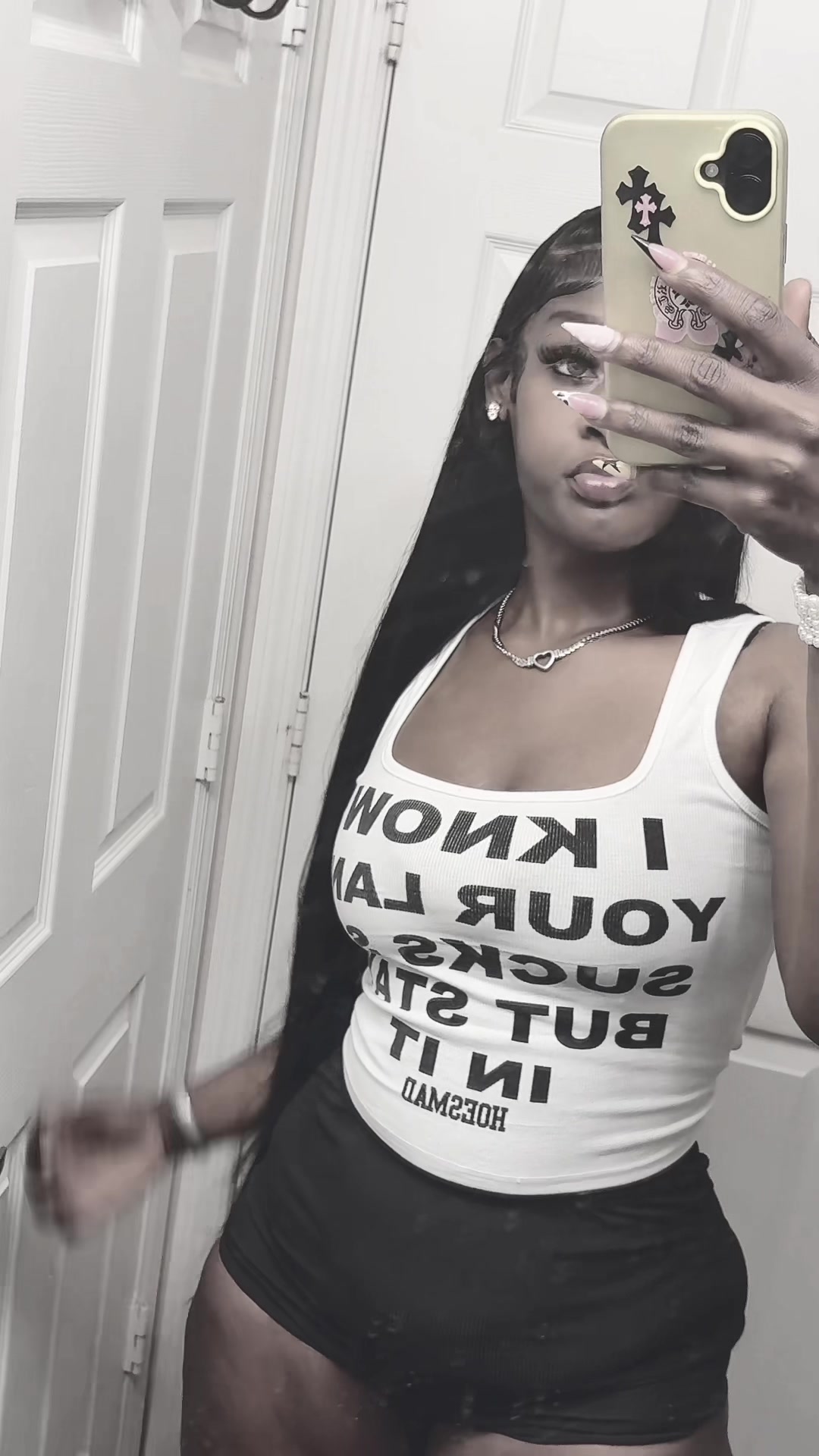 @i love pretty girls 🫦.