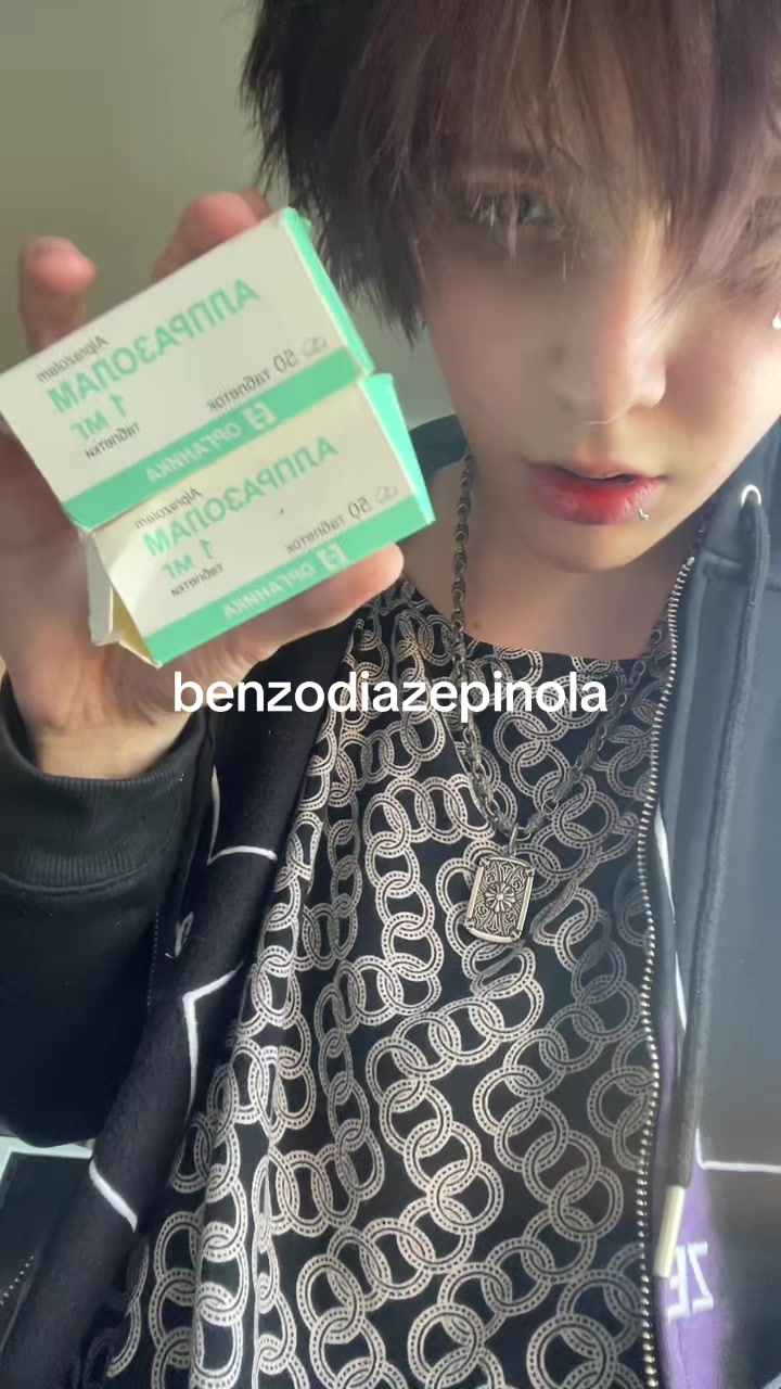 @🧛🏻♀️