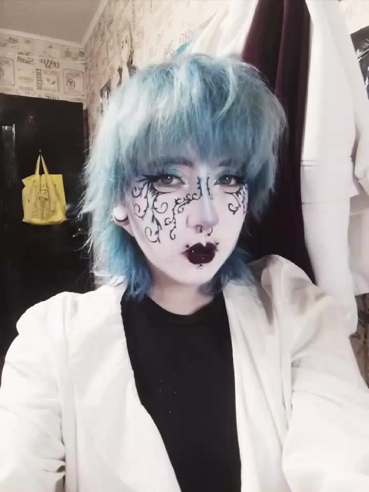 @𝐛𝐚𝐭🕸