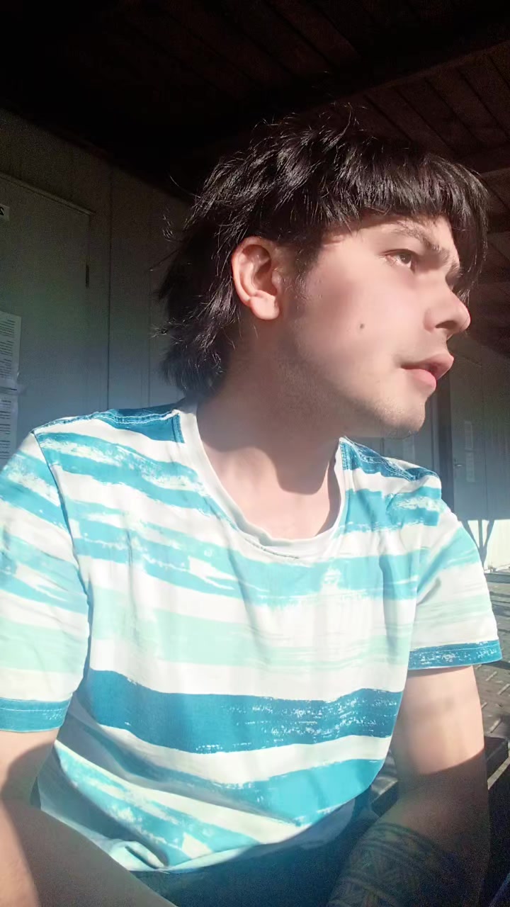 @कलियुग मा येस्तै हुन्छ्😎