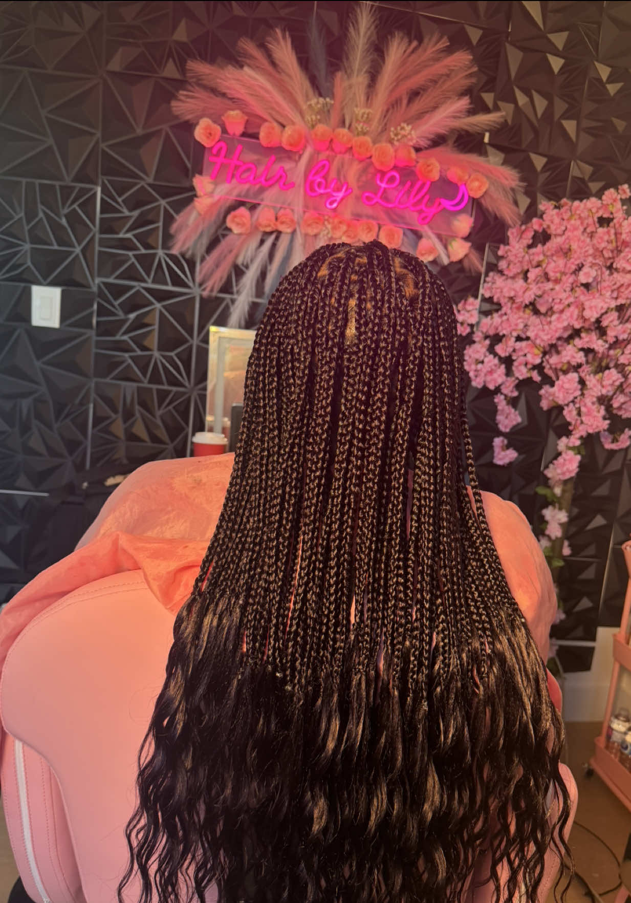@Hairbylily Edmonton 🇨🇦