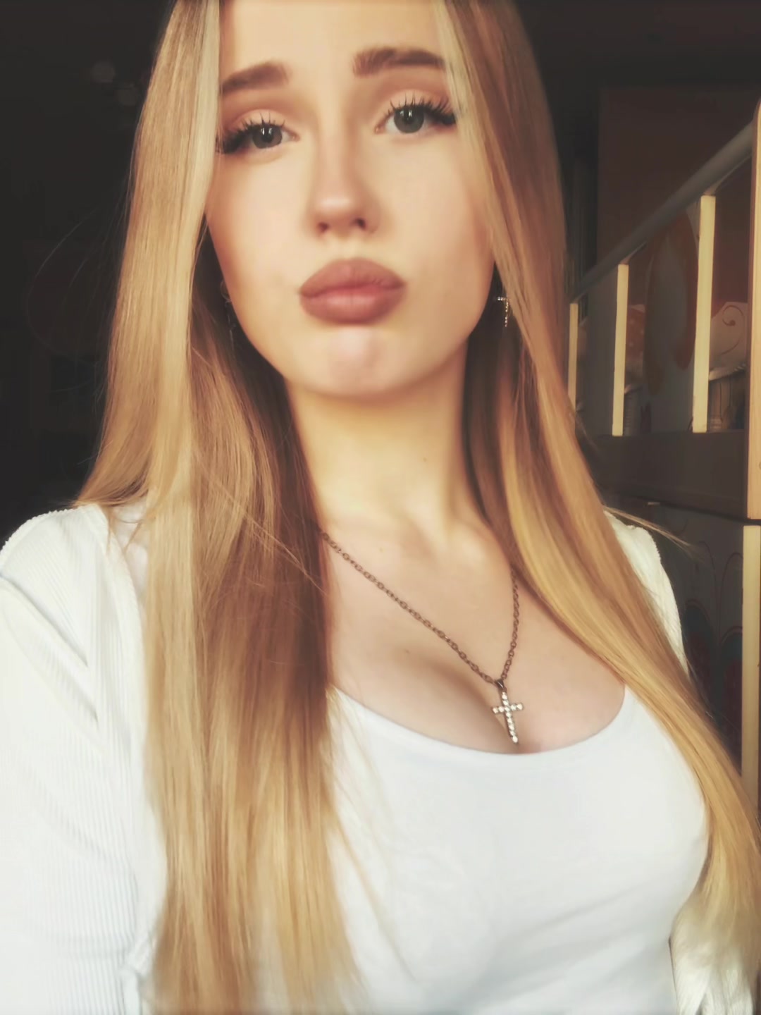 @stupidblondeeee