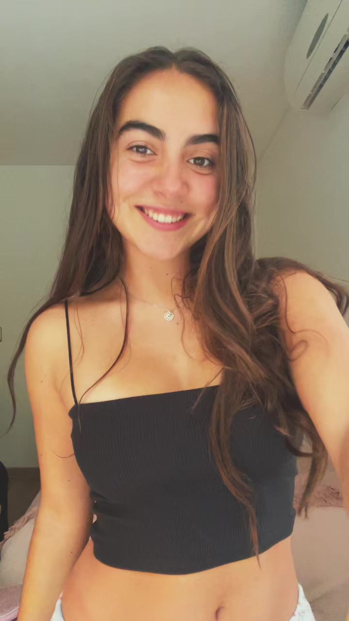 @nicoleighton__