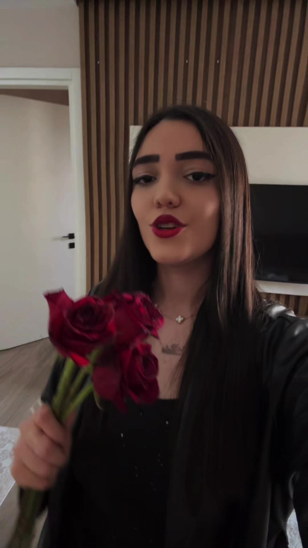 @Elda