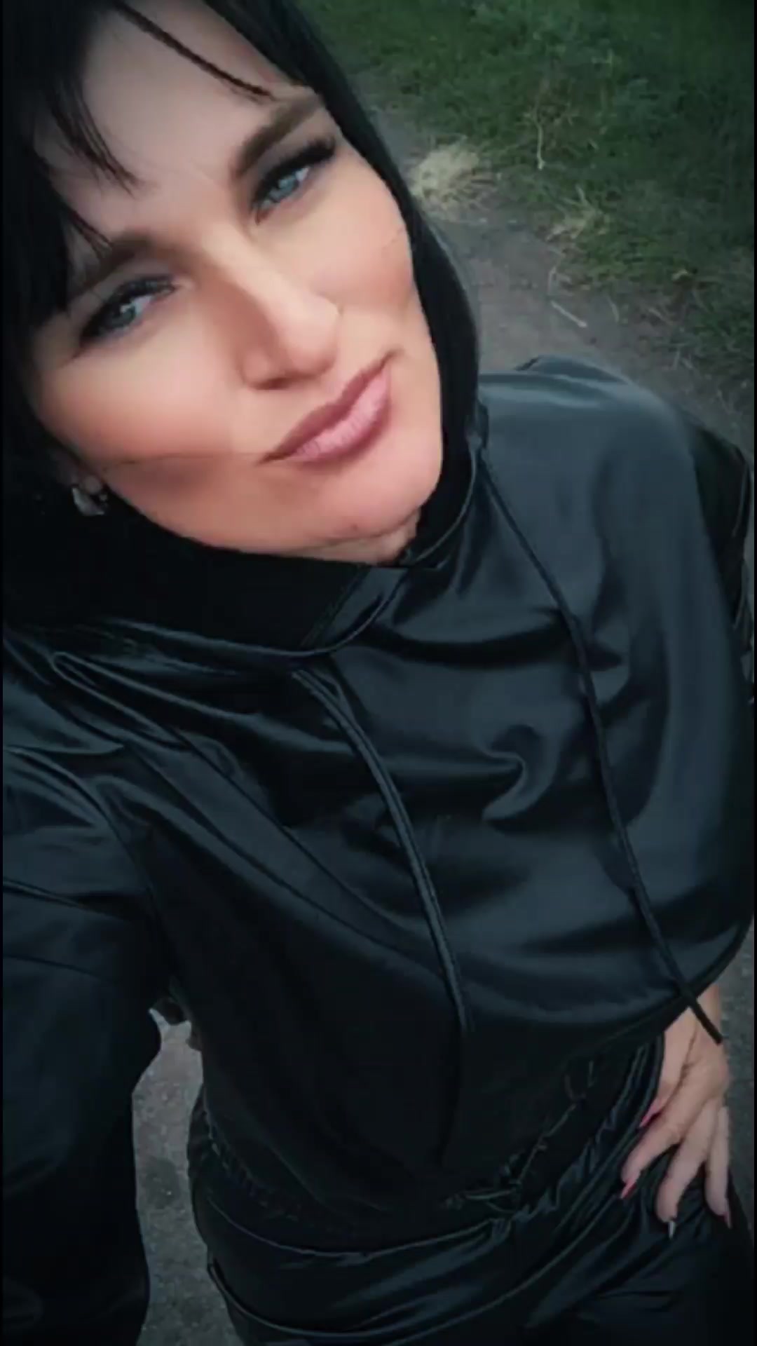 @Vera