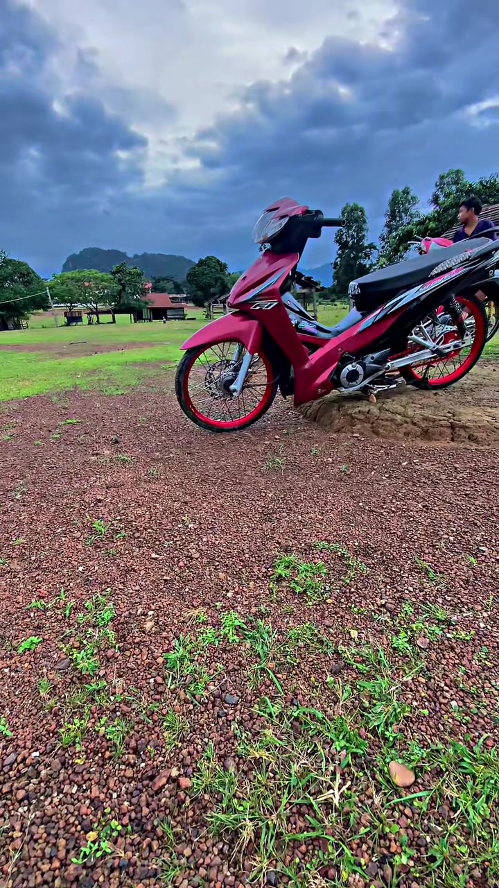 @ບ່າວ ເດດ ລົດແຕ່ງ🛵💯🎋