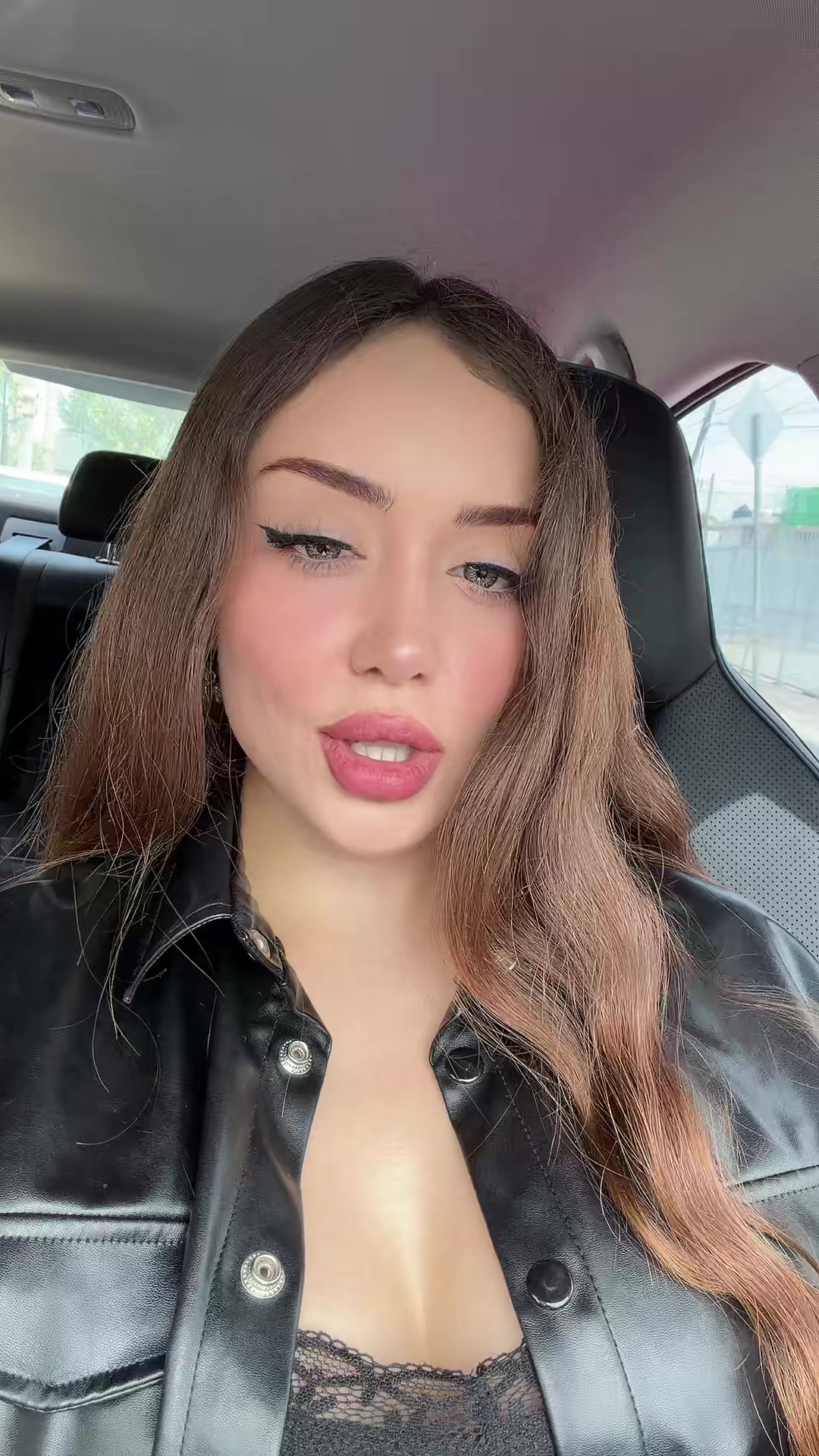 @Annajayli