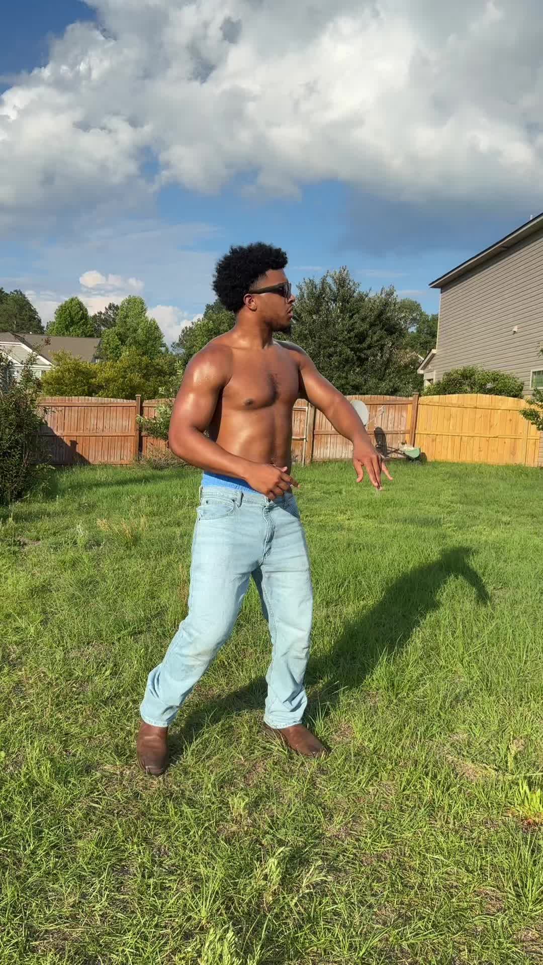 @Curlyty