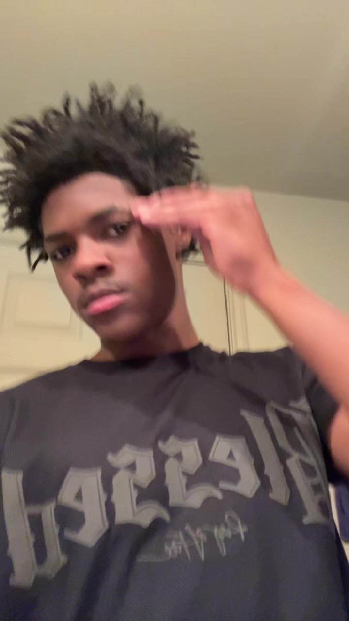 @⃟