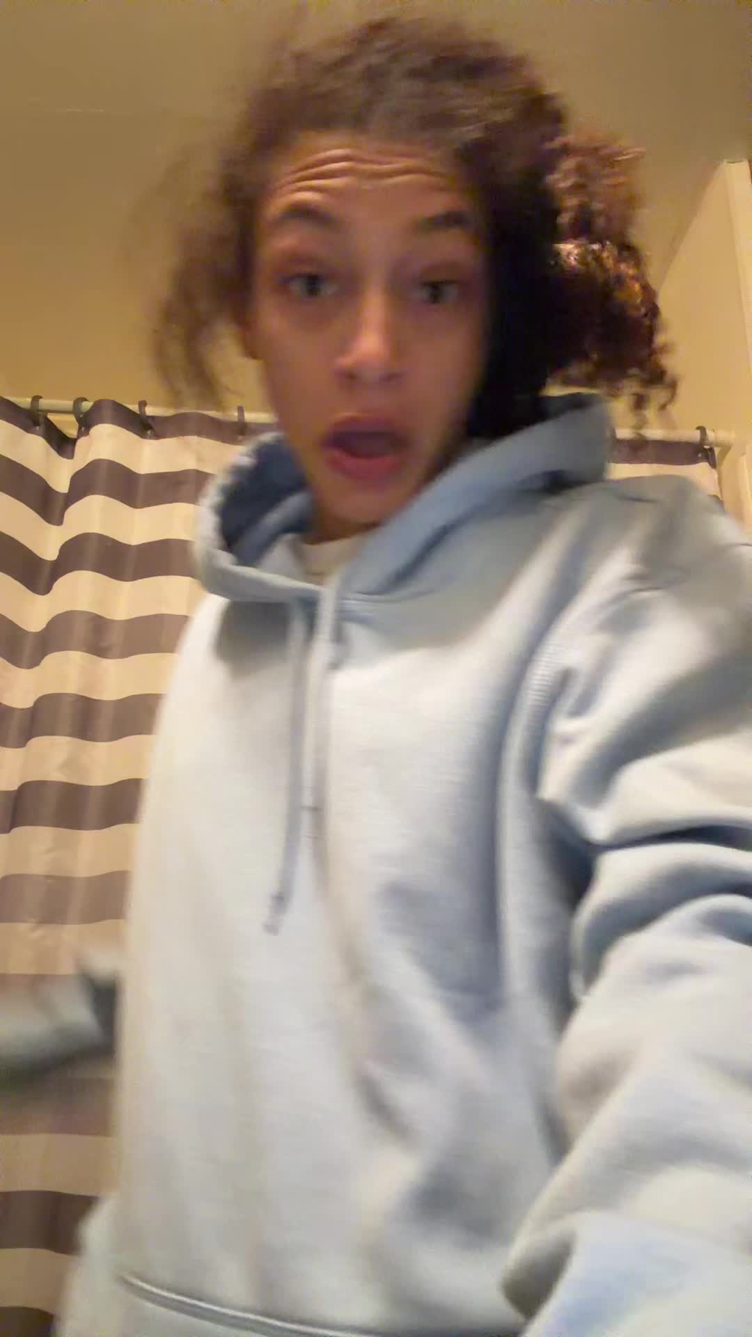 @urlocalhotweirdo