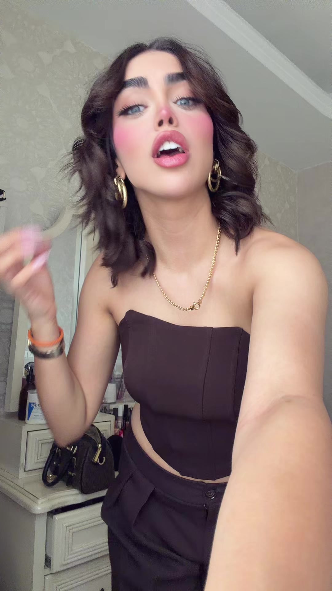 @MAHSA 🍒 ZAMANIAN