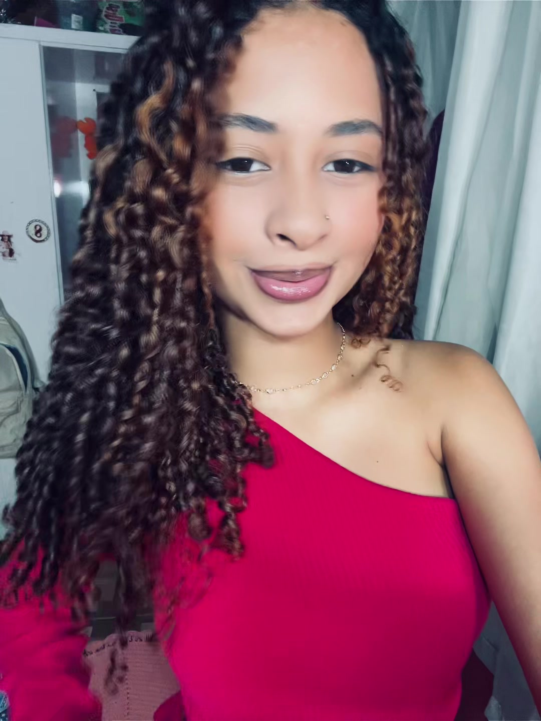 @yasneiff