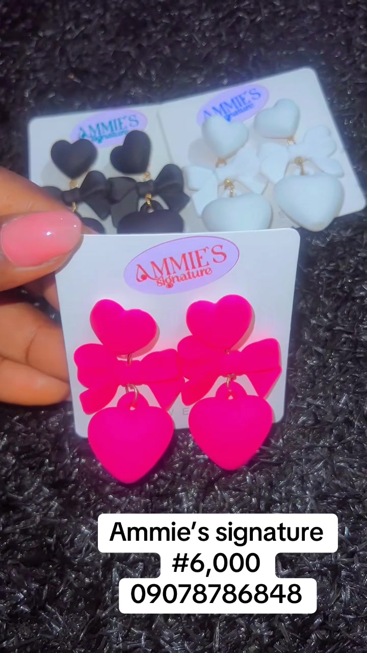 @Ammiesignature jewelry/makeup