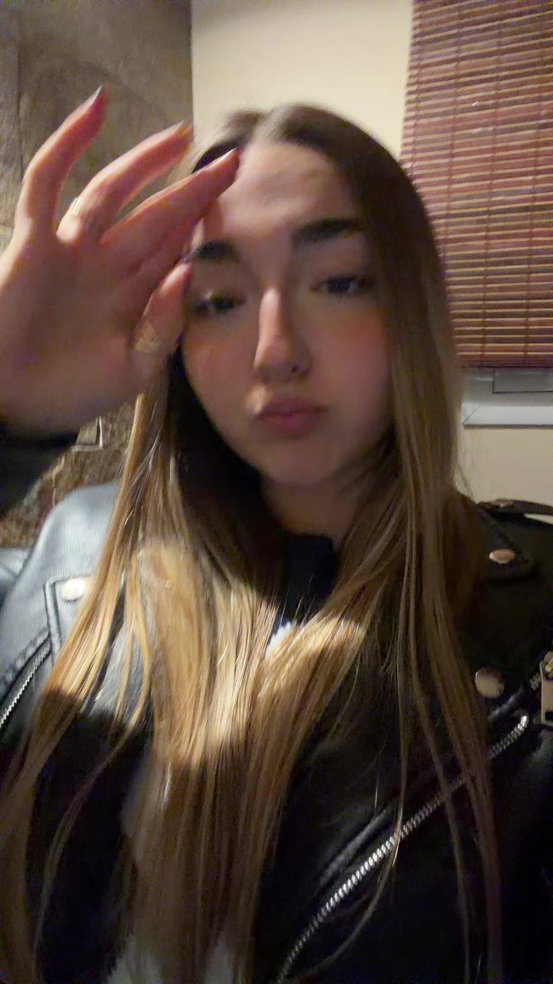 @abruu