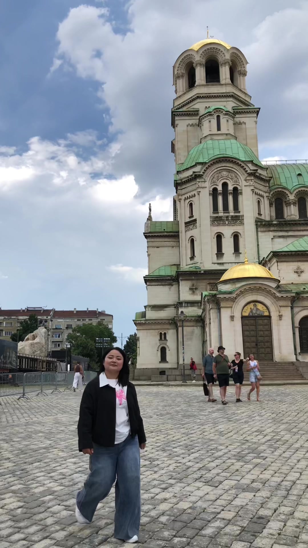 @Usha magar 🇧🇬🇪🇺