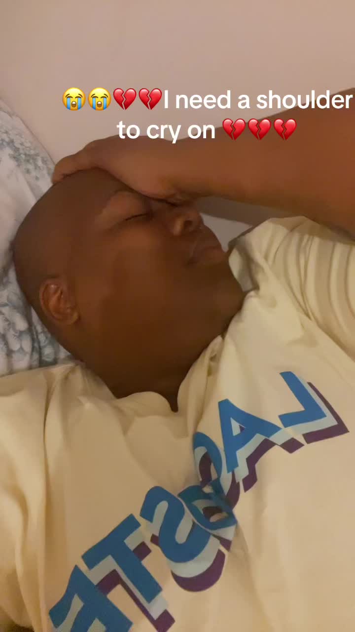 @QhawekazikaNdlondlo