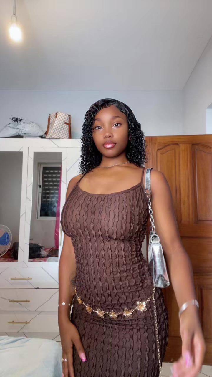 @carinagomes785